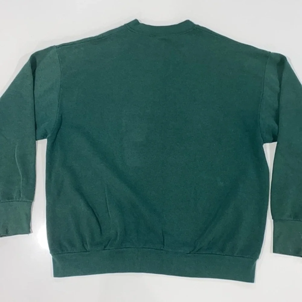 Delta this sweatshirt